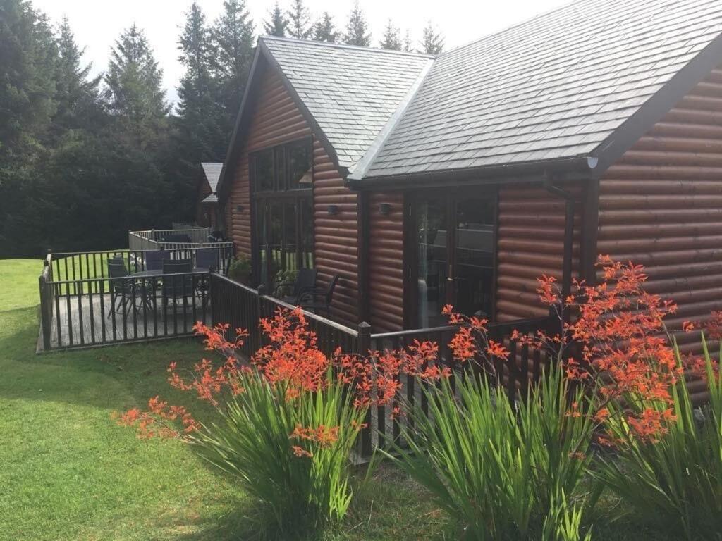 Lochside Lodge Glengoulandie Экстерьер фото